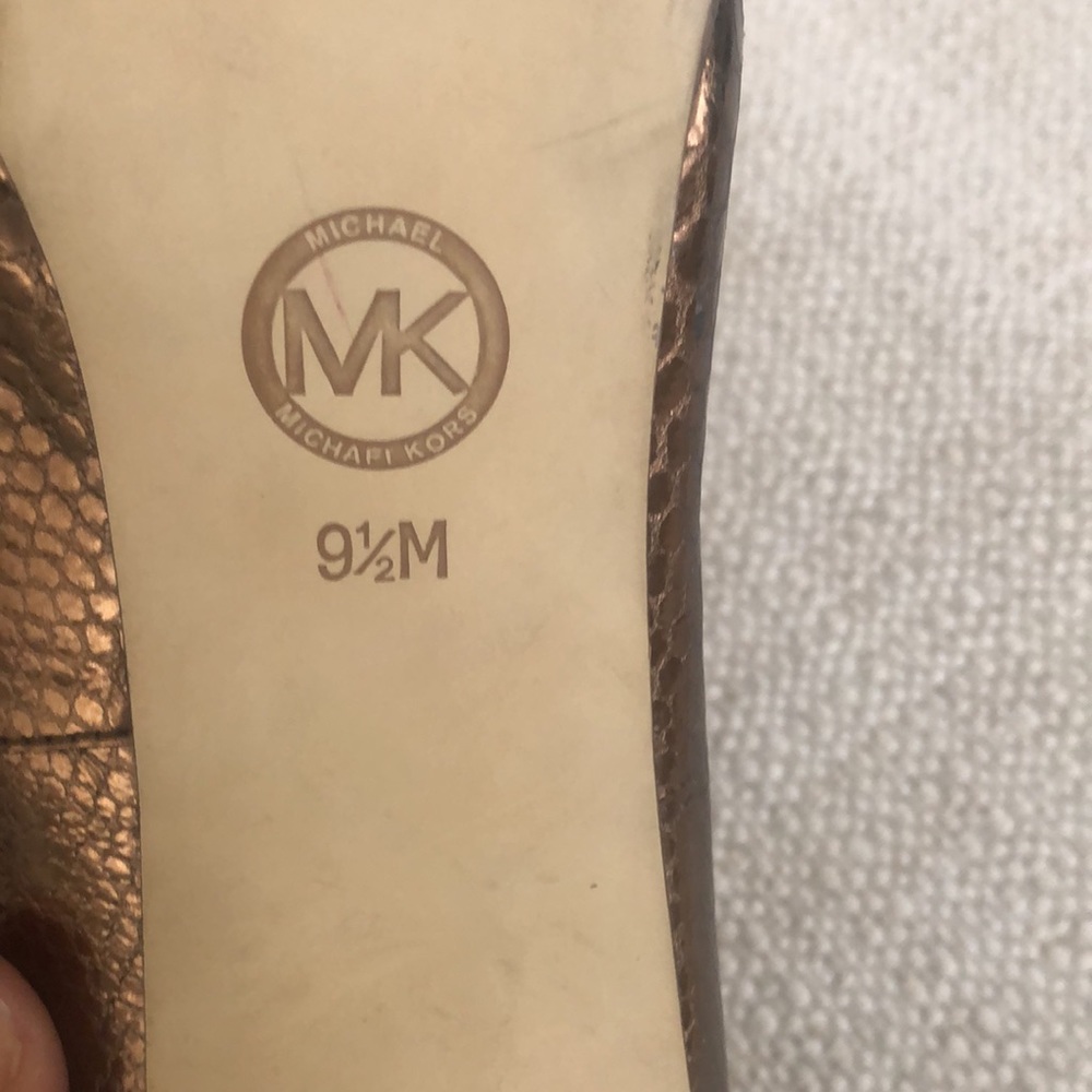 Michael Kors Metallic Gold Snakeskin Platform Perp-toe Heels - Picture 3 of 6